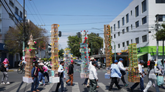 Độc đáo những “tòa tháp chim” giữa phố Mexico 