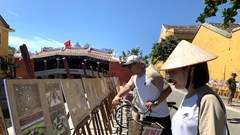 Trưng bày sách, ảnh về hoạt động giao lưu văn hóa Hội An - Nhật Bản