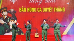Giao lưu tọa đàm “Vang mãi bản hùng ca Quyết thắng”
