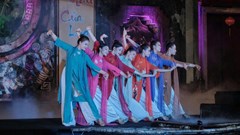“Hội An- Sắc màu của Lụa” hưởng ứng Lễ hội Áo dài Đà Nẵng 