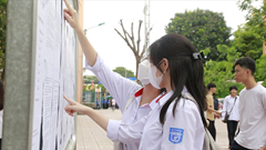 Trường chuyên đầu tiên ở TP.HCM công bố điểm thi, điểm chuẩn lớp 10