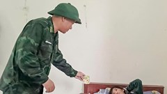 Kịp thời cứu giúp phụ nữ bị lạc trong rừng giữa mưa lũ