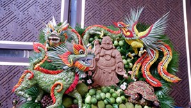 Nghệ thuật tạo hình trái cây: Điểm chạm văn hóa giữa mùa Lễ vía Bà tại Núi Bà Đen