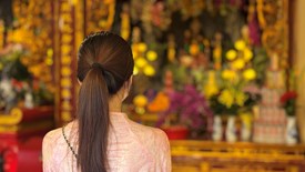 Khi người trẻ đi Phủ Tây Hồ