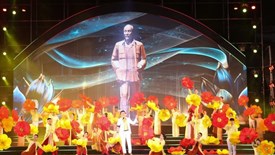 Từ “nền tảng tinh thần” đến “nền tảng phát triển”