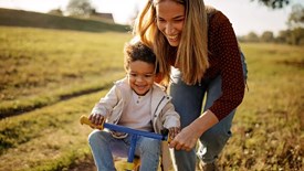 5 câu cha mẹ nên nói khi trẻ kêu chán