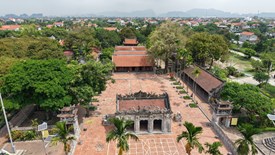 Chiêm ngưỡng báu vật nghìn năm ở đền Thánh Nguyễn