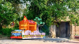 Độc đáo cây đa, cổng làng Đường Lâm trên mô hình đèn Trung thu