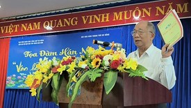 Hơn 10 năm giữ gìn chữ nghĩa cha ông