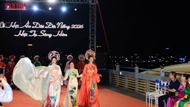Khép lại Lễ hội Áo dài Đà Nẵng 2026 bằng “bản hòa ca” trên sông Hàn