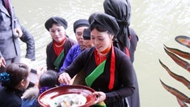 Sẽ không còn hình ảnh “thướng” tiền của người Quan họ