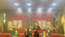 Tôn vinh bản sắc, thắt chặt giao lưu nhân văn