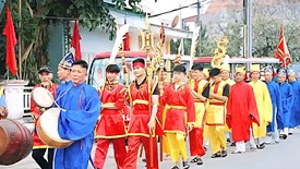 Rước Long Châu cầu mùa, lễ hội cầu ngư Lạch Trường hút khách