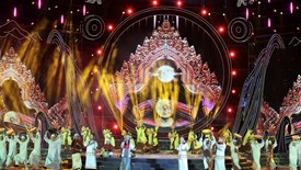 Phát triển văn hoá, con người làm nền tảng và động lực cho phát triển bền vững đất nước