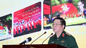 Đại tướng Nguyễn Trọng Nghĩa chủ trì gặp mặt đại biểu văn nghệ sĩ khu vực phía Nam