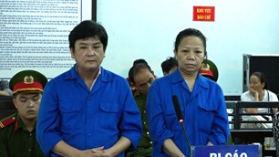 Hai vợ chồng chiếm đoạt hơn 11,9 tỉ đồng rồi bỏ trốn lãnh án tù