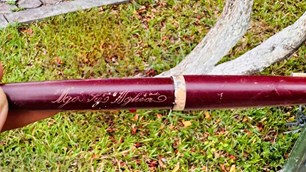 Cây bút khắc tên “Ngô Sỹ Nghĩa” và những di vật trong mộ liệt sĩ