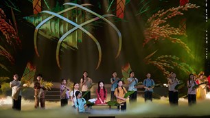 Thục Trang Sachi gây ấn tượng tại “Xuân Quê hương 2026” với “Hạt gạo làng ta”