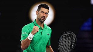 Novak Djokovic thoát thua khó tin tại Australian Open 2026