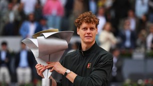 Jannik Sinner vô địch Madrid Open 2026 và lập kỷ lục vô tiền khoáng hậu 