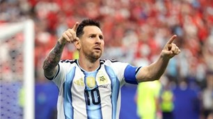 Messi sắp nhận bằng Tiến sĩ danh dự