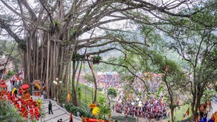 Tôn vinh bản sắc văn hoá dân tộc tại triển lãm “Hương sắc vùng cao“