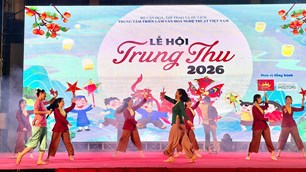 Rộn ràng đêm hội Trung thu 2026 tại Trung tâm Triển lãm Văn hóa Nghệ thuật Việt Nam