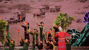 Nhớ Lư Nhất Vũ - Lê Giang qua đêm thơ nhạc “Khúc hát ân tình“