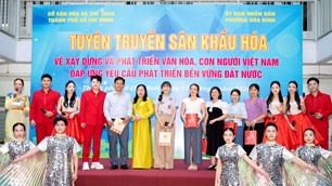 Sân khấu hóa tuyên truyền xây dựng văn hóa ứng xử cho học sinh
