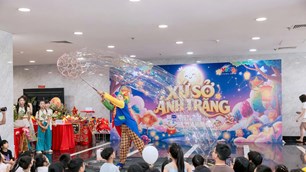 “Ngày hội đón trăng”: Truyền thống hòa nhịp cùng sáng tạo