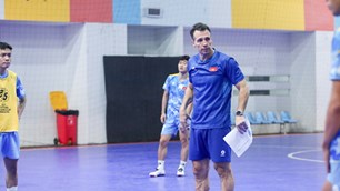 Thầy trò HLV Diego Giustozzi sẽ có đấu pháp phù hợp trước Lebanon