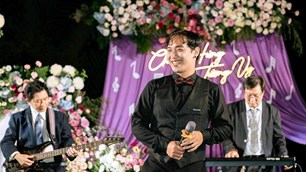 Thủ khoa thanh nhạc và hành trình bắt đầu lại sau tuổi 30