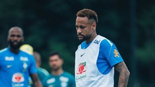 HLV tuyển Brazil xác nhận Neymar sẽ trở lại trong trận đấu với Scotland