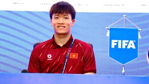 Hoàng Đức báo tin vui, sẵn sàng ra sân trước Philippines