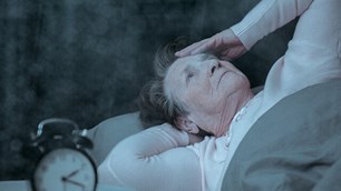  Nguyên nhân âm thầm gây mất ngủ ở người cao tuổi