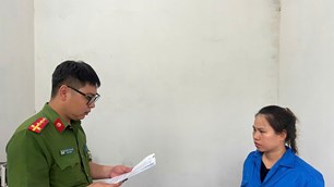  Đừng để đòn roi núp bóng dạy con