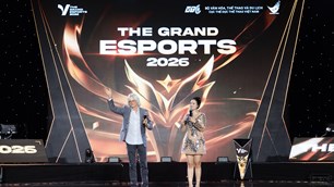 Đầu bếp Mỹ “Thánh Liêm” Leslie Gilliams ký tặng gần 1.000 người hâm mộ tại The Grand Esports