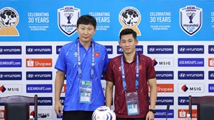 HLV Kim Sang-sik: Tuyển Việt Nam quyết thắng Campuchia