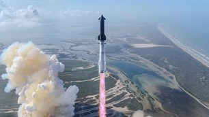 Tên lửa mạnh nhất thế giới Starship bị đình chỉ bay sau sự cố hạ cánh trên biển