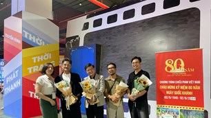 Khán giả cười nghiêng ngả khi được gặp “siêu lầy” Mạc Văn Khoa
