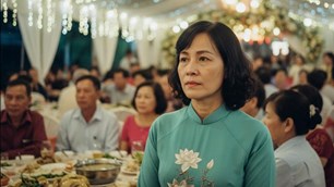 Vợ đòi làm tân gia vài chục mâm để “thu hồi vốn”, chồng nói một câu khiến mọi kế hoạch bị đảo lộn