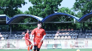 U20 nữ Việt Nam thích nghi thời tiết nắng nóng, sẵn sàng cho tứ kết