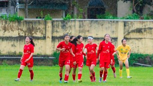 Phong Phú Hà Nam thắng đậm Hà Nội