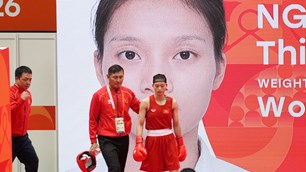 Nguyễn Thị Tâm được Chủ tịch Liên đoàn Boxing thưởng nóng 50 triệu