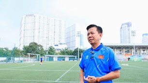 HLV Hoàng Anh Tuấn muốn U15 Việt Nam phát huy sự sáng tạo tại sân chơi thế giới