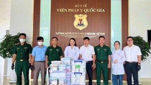 Bàn giao 304 mẫu hài cốt liệt sĩ ở Thái Nguyên để giám định ADN
