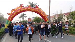 Hơn 3.500 người dự Ngày chạy Olympic tại Lào Cai 