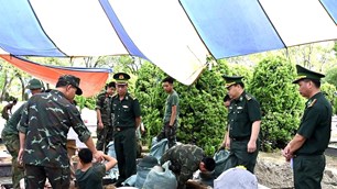 Động viên lực lượng lấy mẫu ADN tại Nghĩa trang Liệt sĩ Độc Lập
