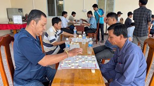 An Giang: Giải cờ tướng chào mừng Ngày Quốc tế Người cao tuổi
