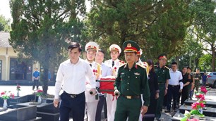 Cao Bằng truy điệu, an táng hài cốt liệt sĩ Hoàng Ngọc Lầu sau 47 năm